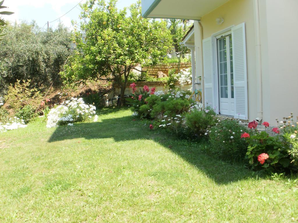 Triantis Apartments Lygia  Quarto foto